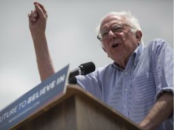 Los censura por permitir al gobierno de Puerto Rico a reducir temporalmente el salario mínimo a algunos empleados jóvenes. AFP / D. McNew