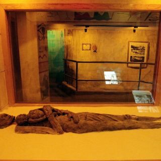 Hallan la momia de importante dama faraónica en Asuán