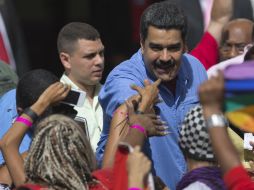 Mujeres se manifiestan a favor del presidente Nicolás Maduro en Caracas. AP / A. Cubillo