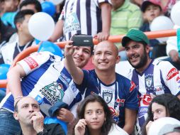 El público en el Hidalgo ya muestra la pasión por sus colores. MEXSPORT / A.García
