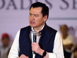 Osorio Chong fue captado en la transmisión del partido en uno de los palcos donde presenció el cotejo. SUN / ARCHIVO