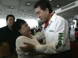 Carmen Salinas asegura que ve a Héctor Yunes como el próximo gobernador de Veracruz. SUN / A. Acosta