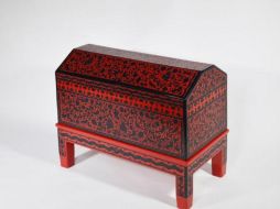 Se subastaron baúles de madera laqueada de Dámaso Ayala, de Guerrero. ESPECIAL / www.phillips.com
