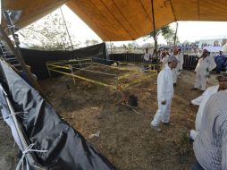 Se pretende que esta semana se termine la exhumación de los 118 cuerpos. SUN / ARCHIVO