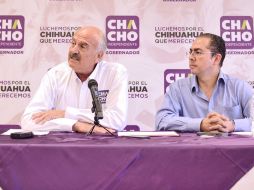 Barraza González, acompañado de Moncada Martínez, destaca en las preferencias en Chihuahua. ESPECIAL /