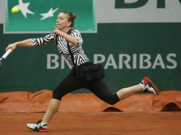 Halep hizo público su molesta no sólo por haber perdido contra Samantha Stosur, sino porque estuvo cerca de lastimarse. AP / A. Grant