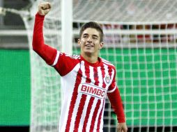 Ante rumores que colocaban al 'Conejo' Brizuela, el mandamás rojiblanco descartó la partida de su futbolista. EFE / ARCHIVO