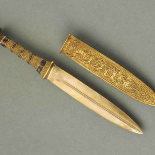 Daga de Tutankamón, hecha con hierro de metorito