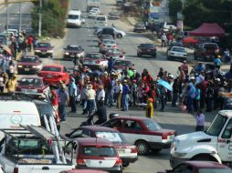 La CNTE programó el recorrido de brigadas para pedir apoyo económico en plazas comerciales, colonias y barrios de Tuxtla Gutiérrez. EFE / ARCHIVO