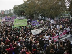 Se suman denuncias como los despidos de mujeres embarazadas y la exigencia del aborto legal. AP / V.R. Caivano