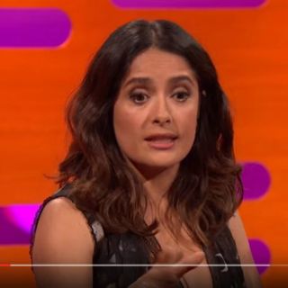 Salma Hayek rescata a perro; lo llama Ochoa