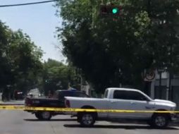 Unidades de la Policía Municipal y de Servicios Médicos acuden a la zona tras recibir el reporte. EL INFORMADOR /