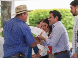 Aristóteles anunció que los recursos para los afectados serán ampliados posteriormente por el Gobierno del Estado. ESPECIAL / Aristóteles Sandoval