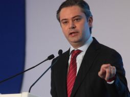 Señala que otros objetivos de la reforma educativa son la reorganización de las escuelas en México. SUN / ARCHIVO