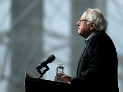 El autoproclamado socialista, Bernie Sanders, reitera que el objetivo principal es derrotar al republicano Donald Trump. AP / ARCHIVO