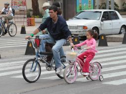 No importa qué tipo de papá es el tuyo, este Día del Padre hay mil formas de demostrarle lo importante que es para ti. NTX / ARCHIVO