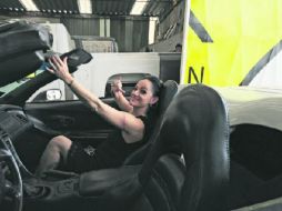 La sorpresa. El Corvette del esposo de Lola que será tuneado en el taller de Martín Vaca. ESPECIAL / CORTESÍA DISCOVERY