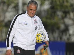De 55 años, el ex futbolista Adenor Leonardo Bacchi, conocido como Tite, vestirá por primera vez el traje de DT de la selección. EFE / S. Moreira
