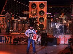 Intocable deleitó al público con algunos de sus grandes éxitos y Tu ausencia, el primer sencillo de su nuevo disco, Highway. SUN / ARCHIVO