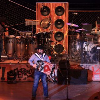 Intocable recibe el premio Icono del Año de la SESAC Latina