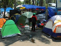 Los profesores originarios de las 17 regiones del estado permanecerán en la plaza de la Ciudadela. SUN / ARCHIVO