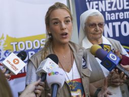Lilian Tintori, esposa de Leopoldo López. La oposición sigue promoviendo el referendo revocatorio contra Maduro. EFE / C. Hernández