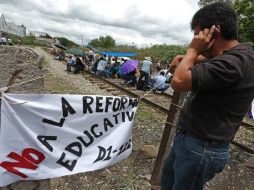 Las fuerzas federales y estatales intentaron por dos horas desalojarlos a través del diálogo. SUN / ARCHIVO