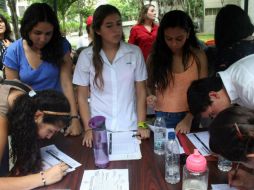 En total, cinco mil 660 personas en todo el país excluyeron su firma. NTX / ARCHIVO