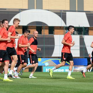 Polonia aspira al triunfo en duelo ante Ucrania