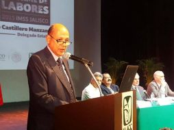 Castillero Manzano señala que lo más difícil en este 2015 fue brindar atención a los derechohabientes con la infraestructura existente. FACEBOOK / IMSS Jalisco