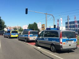 Patrullas llegan al lugar del atentado. AP / S. Ribnitzky