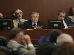 Almagro indica que la Carta  deberá atender la manera en que se está afectando el orden democráticode Venezuela. EFE / O. Contreras