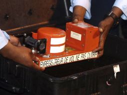 El aparato emitió dos alertas automáticas dos minutos antes de la caída, señalando humo dentro de la cabina y un fallo en el ordenador. EFE / ARCHIVO