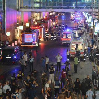 Futbol turco lamenta ataque terrorista en Estambul