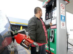 Señalan que sí hay producto, pero los bloqueos no permiten que se lleve a las gasolineras. EL INFORMADOR / ARCHIVO