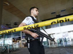 Ayrault calificó de odioso el ataque de anoche. EFE / S. Suna