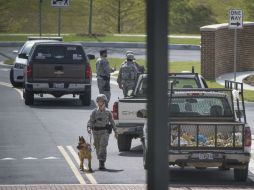 La base alberga personal y aviones tanto de la fuerza aérea como de la marina, está ubicada al sur de Washington. AP / L. Davidson