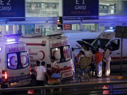 Cincuenta y dos personas continúan hospitalizadas tras el ataque del pasado 28 de junio en el aeropuerto de Atatürk. EFE / ARCHIVO