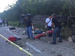 Al lugar llegó el personal encargado para realizar el peritaje correspondiente. ESPECIAL /