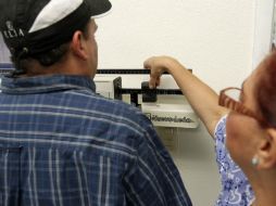 Los problemas de salud no sólo aparecen en la vejez, sino que hábitos alimenticios y el sedentarismo contribuyen a su desarollo precoz. EL INFORMADOR / ARCHIVO