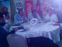La mesa de Charros en el Draft de jugadores de la LMP. TWITTER / @charrosbeisbol