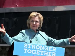 La investigación del FBI fue cerrada sin necesidad de formularse cargos penales hacia la candidata demócrata. AP / M. Evans