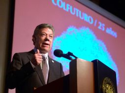 El presidente de colombia, destaca que la responsabilidad de los jóvenes es la búsqueda de conocimiento. TWITTER / @JuanManSantos