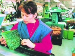 Electrónica. Junio concentró el mayor número de asegurados con un millón 576 mil 839 personas. EL INFORMADOR /