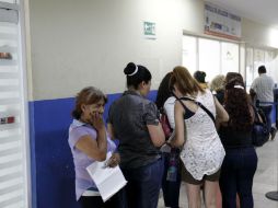 En dos clínicas del IMSS Coahuila rechazan el caso, lo mandan a Monterrey por falta de especialistas y equipo en el IMSS. EL INFORMADOR / ARCHIVO