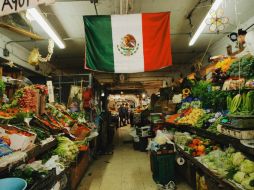 En total resultan afectados 36 locatarios de 86 comercios; 12 tienen pérdida total y el resto afectaciones en la mercancía. FACEBOOK / Gobierno de Guadalajara