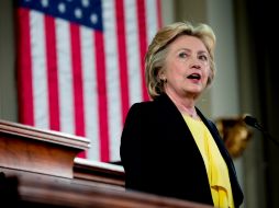 Destaca Clinton el historial de riguroso conservadurismo que tiene Pence, además de su oposición a la reforma migratoria. AP / A. Harnik