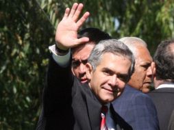 Mancera celebra que sea Alejandra Barrales quien quedara en la dirigencia nacional del PRD. SUN / ARCHIVO