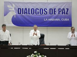 Los colombianos decidirán si rechazan o aprueban acuerdos entre el gobierno y las FARC. AP / ARCHIVO