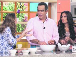 Martha Guzmán, Omar Fierro y Joanna Vega-Biestro aportan diversas facetas de entretenimiento al programa. SUN /